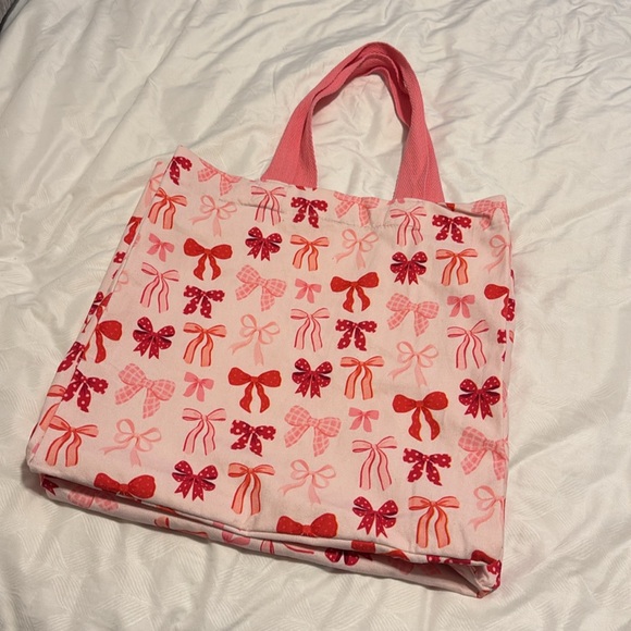 NWT Pink Coquette Canvas Tote Bag - Picture 2 of 3